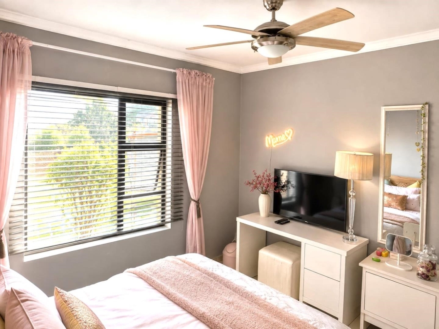 3 Bedroom Property for Sale in Seasons Lifestyle Estate North West